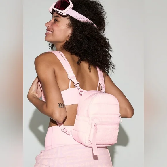 PINK Victoria